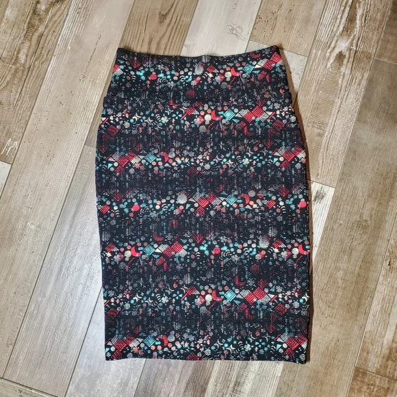 LuLaRoe Black Cassie Skirt Size XS - Picture 2 of 9